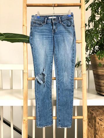 Levi’s vintage skinny W24 L32 model 711 levi spijkerbroek beschikbaar voor biedingen