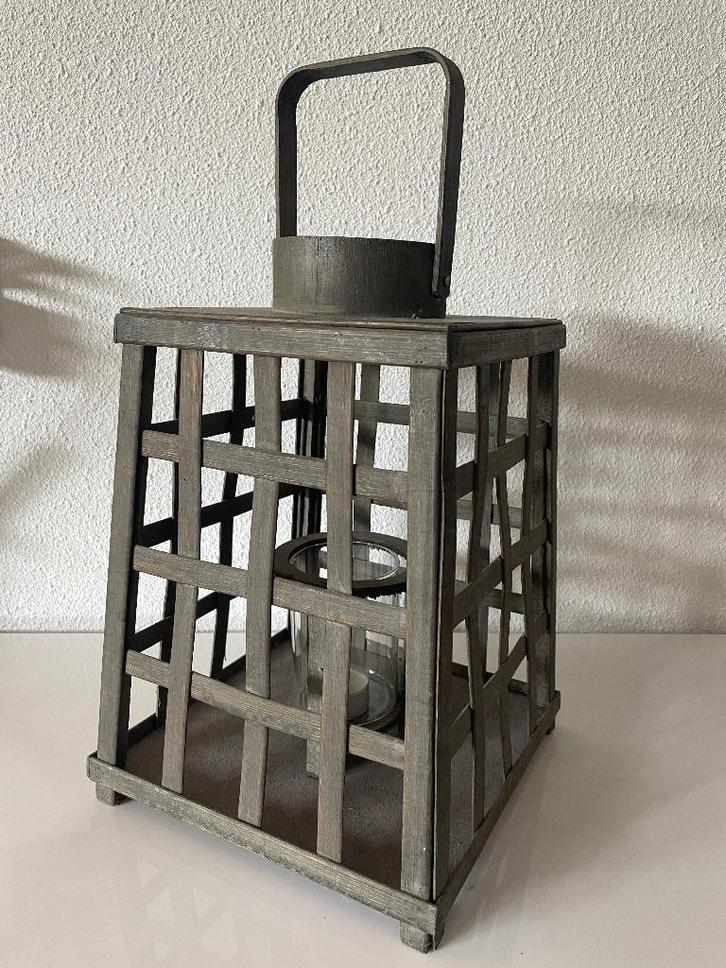 Mooie houten lantaarn / windlicht / kandelaar, Huis en Inrichting, Woonaccessoires | Kandelaars en Kaarsen, Zo goed als nieuw