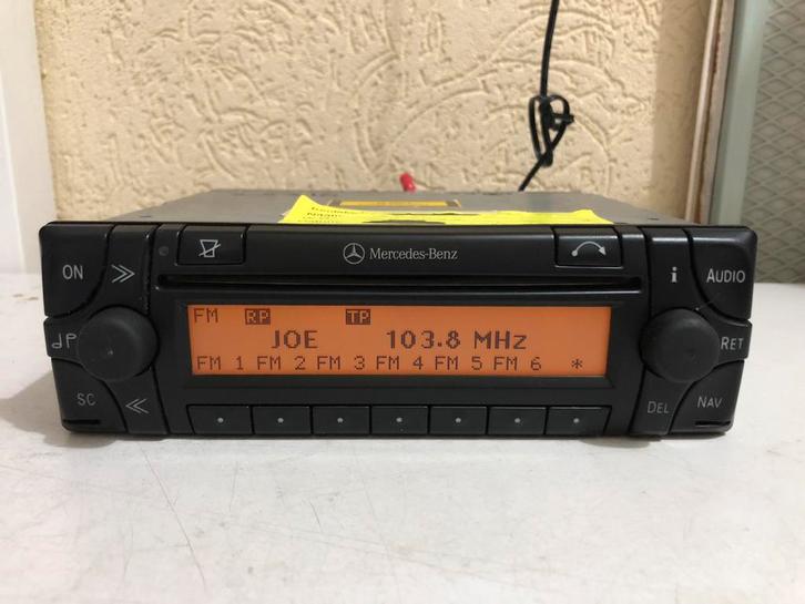 ORIGINEEL MERCEDES BECKER AUDIO 30 APS RADIO CD SOUND MB W, Auto diversen, Autoradio's, Zo goed als nieuw, Ophalen of Verzenden