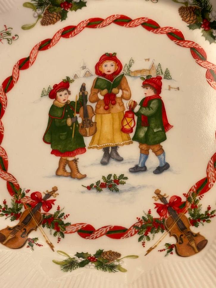 Villeroy & Boch Kerst Schaal - Groot!, Huis en Inrichting, Keuken | Servies, Zo goed als nieuw, Schaal of Schalen, Overige stijlen