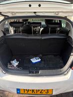 Hyundai i20 1.4 5-DRS 2010 Wit, Auto's, Voorwielaandrijving, 450 kg, Zwart, 4 cilinders