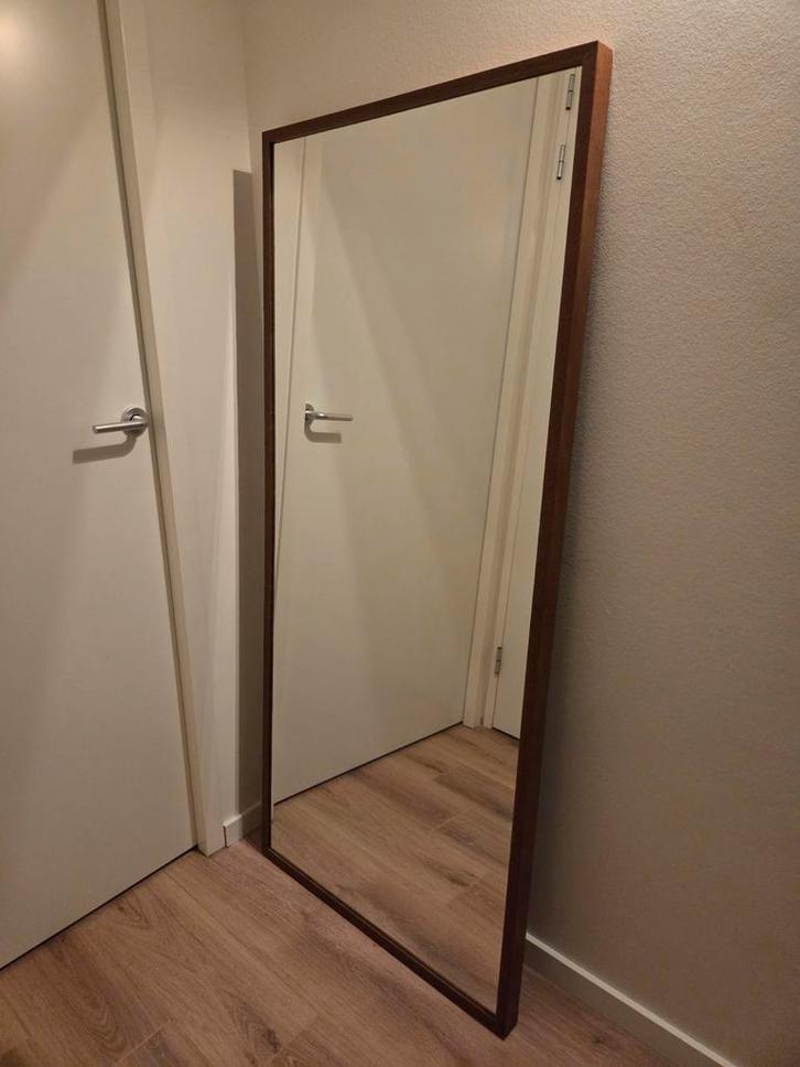 IKEA STAVE Spiegel - Zo Goed Als Nieuw, Huis en Inrichting, Woonaccessoires | Spiegels, Zo goed als nieuw, 50 tot 75 cm, 150 tot 200 cm