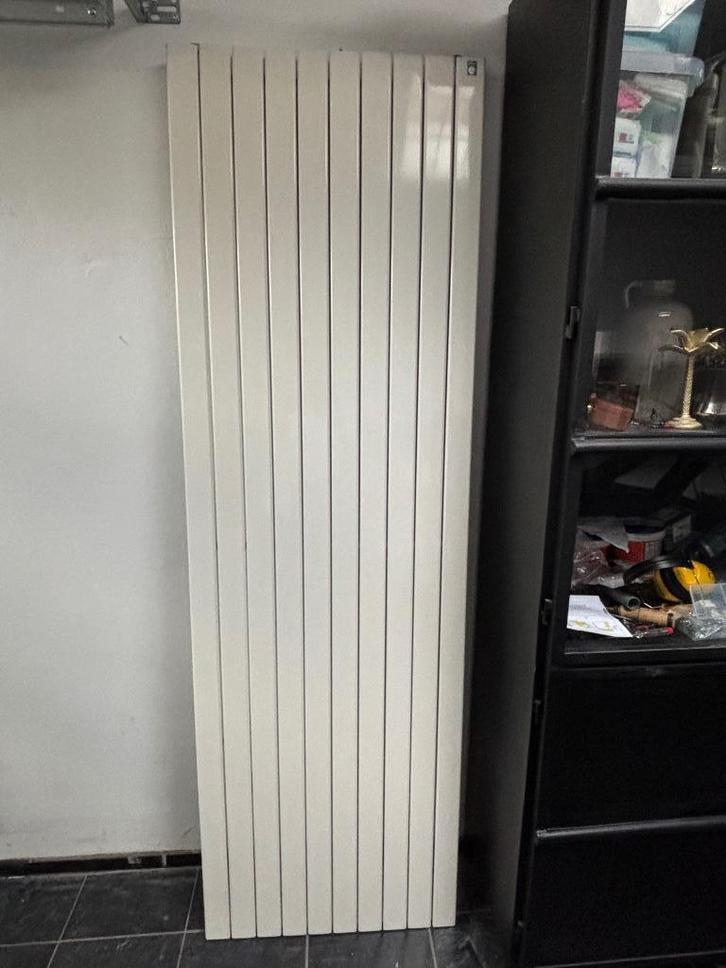 Jaga radiator 200x62,5x5cm extra dun, Doe-het-zelf en Verbouw, Verwarming en Radiatoren, Gebruikt, Radiator, 80 cm of meer, 60 tot 150 cm