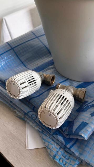 Thermostaatkranen voor Radiator (2 stuks) - Z.g.a.n. beschikbaar voor biedingen
