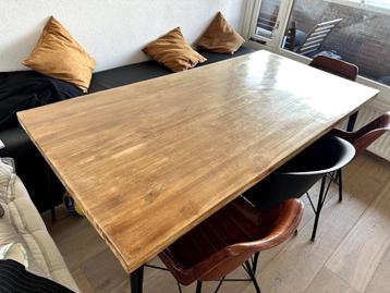 Prachtige teakhouten eettafel + stoelen 180x90x77 (lxbxh)  beschikbaar voor biedingen