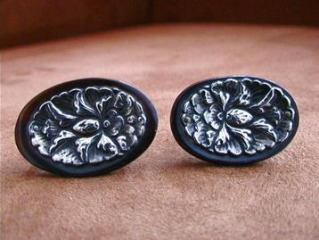 Antieke djokja kaasduimen zilver op schildpad Yogja, Java beschikbaar voor biedingen