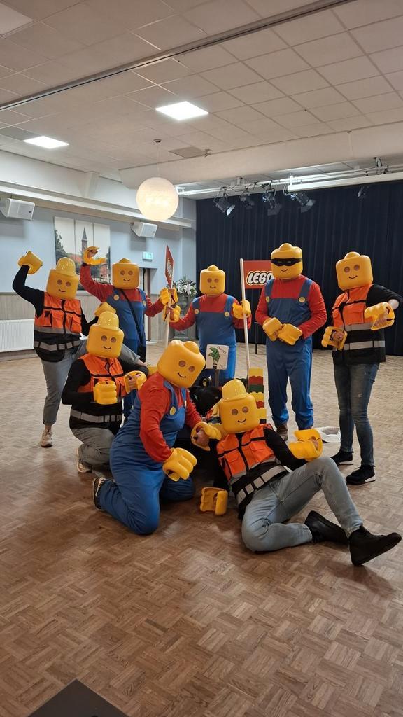 Legopakken en lego kar Carnaval Loopgroep verkleed kleding, Kleding | Heren, Carnavalskleding en Feestkleding, Ophalen of Verzenden