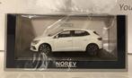 Norev 1:43 Renault Megane 2020 wit nieuw in display doosje, Ophalen of Verzenden, Nieuw, Auto, Norev