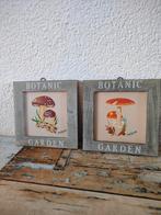 2 houten schilderijtjes Botanic Garden 16x16 cm, Minder dan 50 cm, Ophalen of Verzenden, Zo goed als nieuw, Minder dan 50 cm