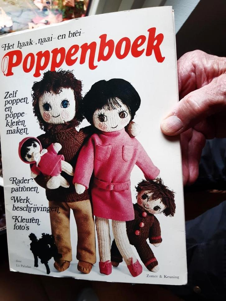 Haak-naai en breiboek Poppenboek Poppen maken, Boeken, Hobby en Vrije tijd, Zo goed als nieuw, Ophalen of Verzenden