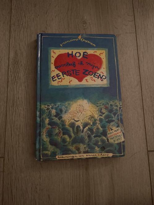 Hoe overleef ik mijn eerste zoen? - Francine Oomen, Boeken, Overige Boeken, Zo goed als nieuw, Ophalen
