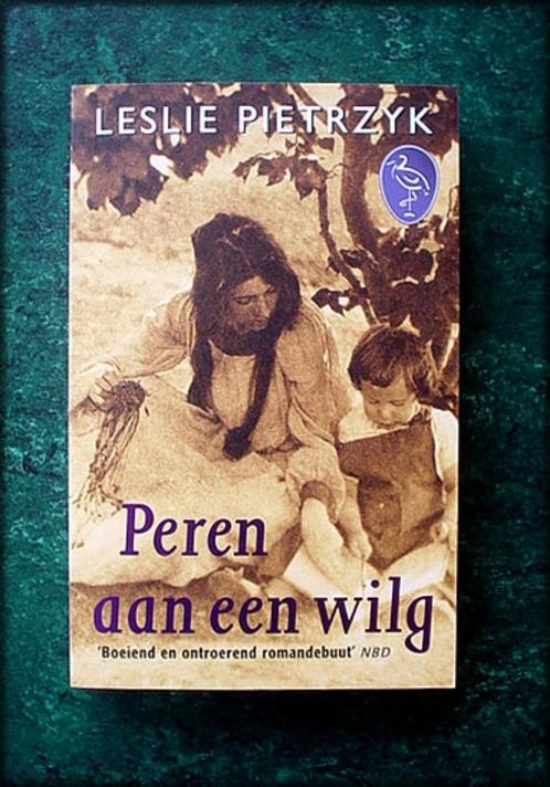 PEREN AAN EEN WILG - Leslie Pietrzyk -Pears on a willow tree, Boeken, Literatuur, Zo goed als nieuw, Verzenden