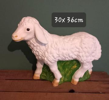 Polyester Schaap - Tuinbeeld beschikbaar voor biedingen
