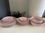 Roze Servies - Borden, Kommen, Schotels, Ophalen, Zo goed als nieuw, Bord(en), Effen