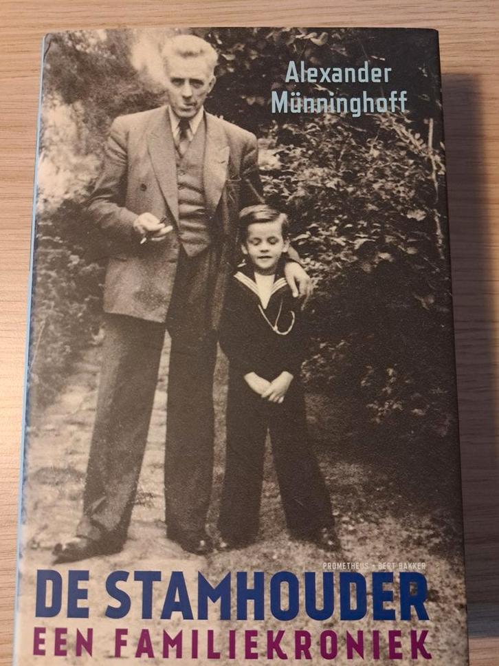 De Stamhouder - Alexander Münninghoff, Boeken, Biografieën, Zo goed als nieuw, Overige, Ophalen of Verzenden