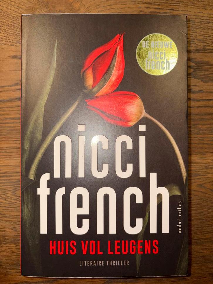 Nicci French - Huis vol leugens, Boeken, Thrillers, Zo goed als nieuw, Nederland, Ophalen of Verzenden