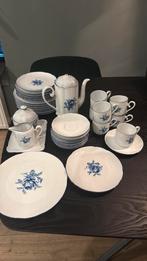 Servies blauw wit met een roos erop, Antiek en Kunst, Ophalen