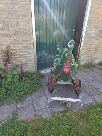 kleine pony slee beschikbaar voor biedingen