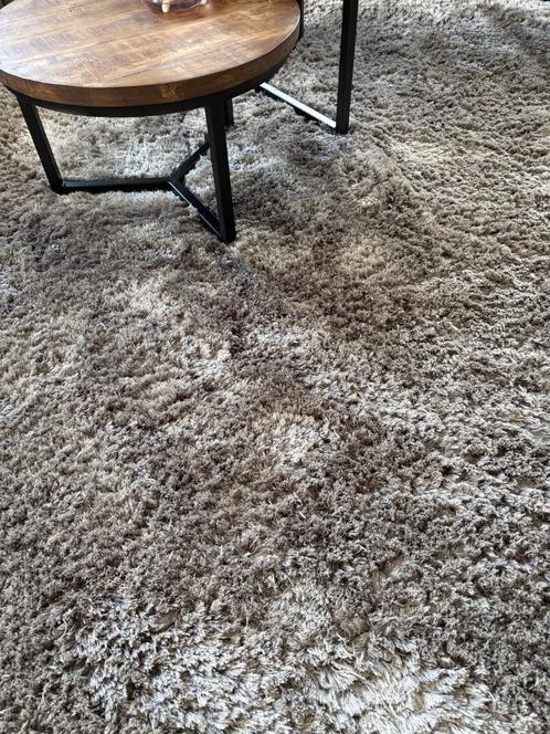 Mooi hoogpolig vloerkleed, Huis en Inrichting, Stoffering | Tapijten en Kleden, Zo goed als nieuw, 150 tot 200 cm, 200 cm of meer