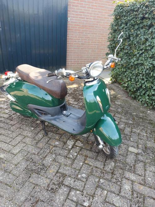ebretti snorscooter, Fietsen en Brommers, Snorfietsen en Snorscooters, Gebruikt, Overige merken, Elektrisch, Ophalen of Verzenden