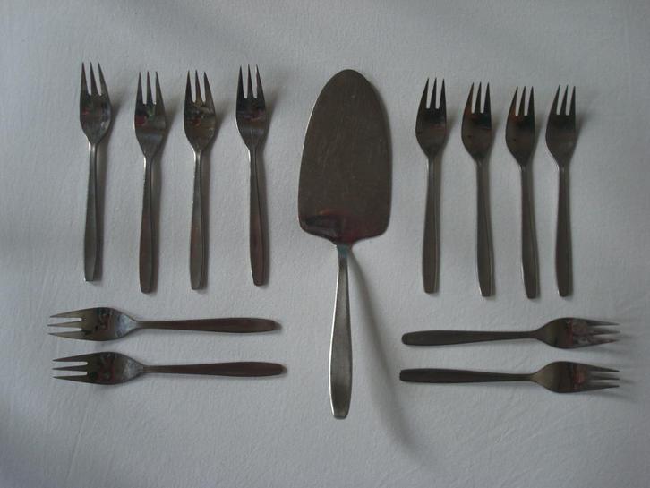 Taartschep met 12 gebaksvorkjes GERO 9 modellen, Huis en Inrichting, Keuken | Bestek, Gebruikt, Bestekset, Rvs of Chroom, Vaatwasserbestendig