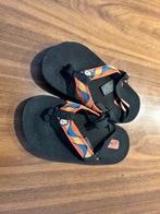 Mooie teenslippers van Teva maat 25, Kinderen en Baby's, Ophalen of Verzenden, Zo goed als nieuw, Overige typen