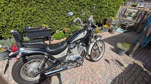 Suzuki Intruder 600, Motoren, Motoren | Suzuki, Particulier, Chopper, 12 t/m 35 kW, 2 cilinders, Minimaal motorrijbewijs A2, Cardan-aandrijving