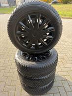 Mooie winterbanden 8 mm Bmw Active Tourer, Auto-onderdelen, Banden en Velgen, Ophalen, 16 inch, VL, Band(en)