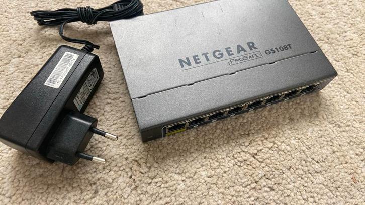 Netgear prosafe GS108T, Computers en Software, Netwerk switches, Gebruikt, Ophalen of Verzenden