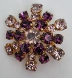 Vintage broche met strass steentjes, Overige materialen, Minder dan 4 cm, Ophalen of Verzenden, Zo goed als nieuw