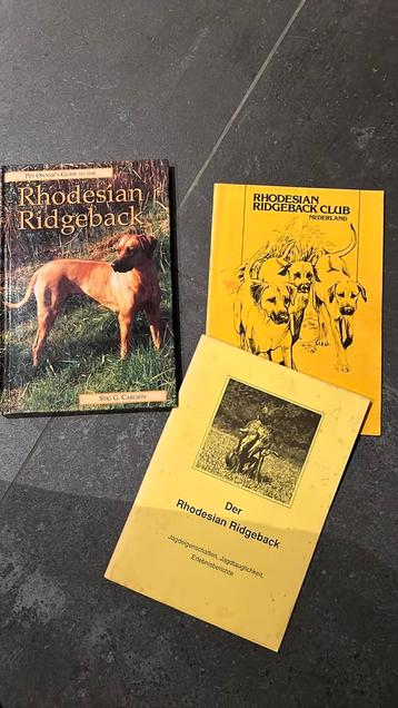 Info boekjes over het ras Rhodesian Ridgeback beschikbaar voor biedingen