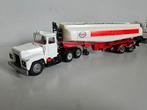 Corgi Mack tankwagen Esso, Hobby en Vrije tijd, Modelauto's | 1:50, Ophalen of Verzenden, Gebruikt, Bus of Vrachtwagen, Corgi