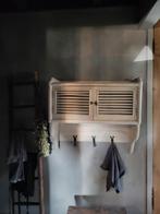 Hoffz hangkastje, Ophalen