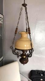 Vintage hanglamp hout/metalen ornamenten en glazen kap, Zo goed als nieuw, 50 tot 75 cm, Ophalen, Glas