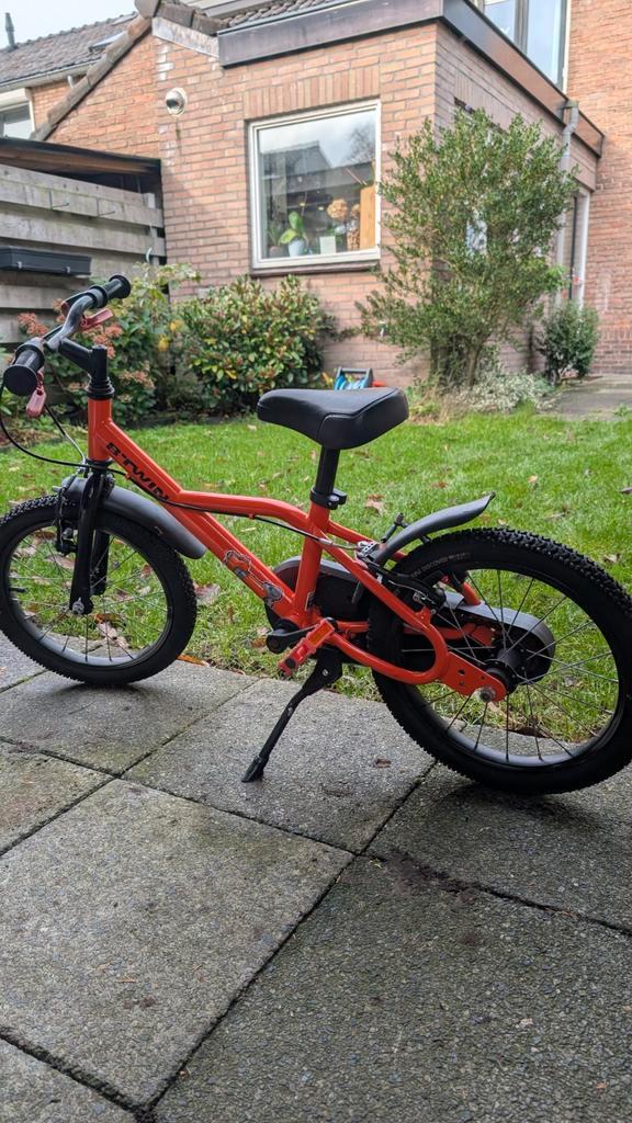 BTWIN Robot 500 Kinderfiets 16 inch, Fietsen en Brommers, Fietsen | Jongens, Gebruikt, 16 inch, Handrem, Versnellingen, Ophalen