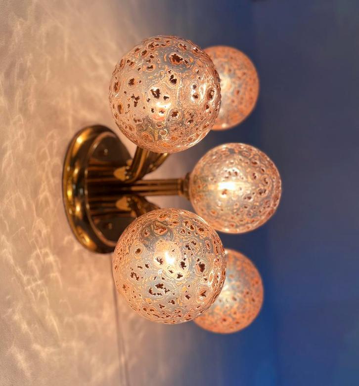 Vintage messing & Muranoglazen wandlamp, Hillebrand ‘70, Huis en Inrichting, Lampen | Wandlampen, Zo goed als nieuw, Glas, Metaal