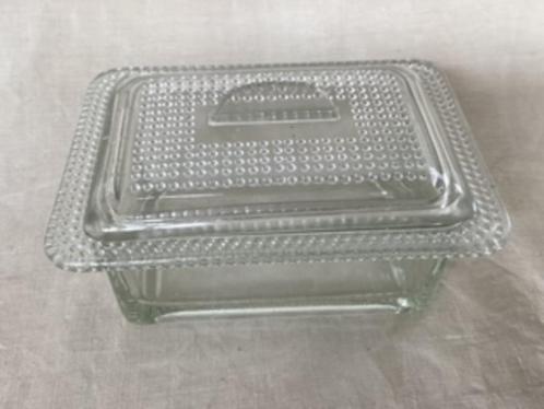 Glazen botervloot / bonbonière uit Frankrijk, Huis en Inrichting, Keuken | Servies, Overige typen, Overige stijlen, Glas, Ophalen of Verzenden