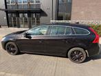 Volvo V60 2.0 T5 Summum | AUTOMAAT|LEER | NAVIGATIE | 17 INC, Auto's, Volvo, Euro 5, 4 cilinders, Zwart, 83 €/maand