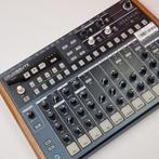 Arturia Drumbrute Analog Drum Machine | Nette staat, Muziek en Instrumenten, Drumcomputers, Arturia, Zo goed als nieuw, Support@arturia.com
