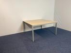 2 x Vergadertafel Gispen, 140 x 140 cm. - licht eiken blad, Ophalen, Gebruikt