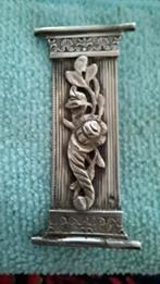 Antieke zilveren broche (bijbel beslag), Sieraden, Tassen en Uiterlijk, Antieke sieraden, Ophalen of Verzenden, Overige materialen