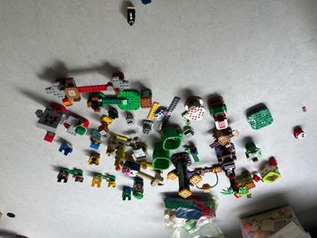 Heel veel LEGO super Mario  beschikbaar voor biedingen