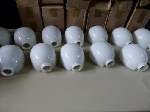 vintage old stock lampenschermen opaal mid century stukprijs, Huis en Inrichting, Lampen | Hanglampen, Nieuw, Minder dan 50 cm