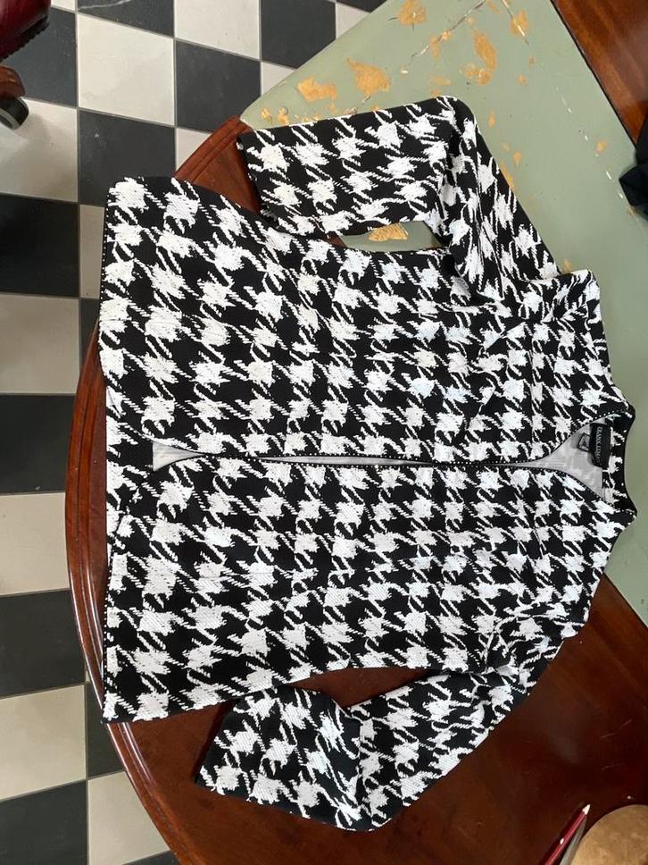 Frank Lyman Jasje Houndstooth Maat 42, Kleding | Dames, Jasjes, Kostuums en Pakken, Zo goed als nieuw, Jasje, Maat 42/44 (L), Zwart