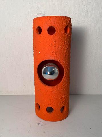 Oranje keramiek tube wandlamp , jaren 60 beschikbaar voor biedingen