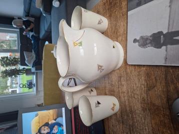 Porseleinen Poolse pottery.  beschikbaar voor biedingen