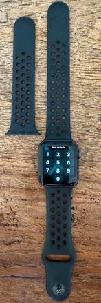 Apple watch series 5 NIke gray black 40 mm, Ophalen, Zwart, IOS, Zo goed als nieuw