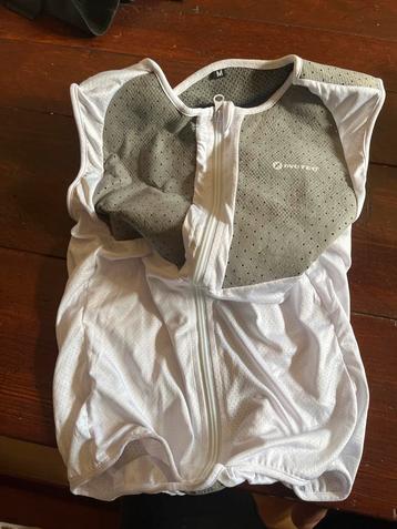 Inuteq Bodycool Xtreme Maat M Koelvest beschikbaar voor biedingen