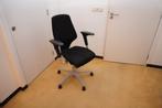 Twee mooie en comfortabele Giroflex G64 bureaustoelen, Ophalen, Zwart, Zo goed als nieuw, Bureaustoel