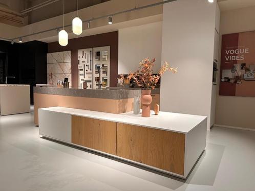 Luxe Keller showroomkeuken – exclusief design 7950.-, Huis en Inrichting, Keuken | Keukenbenodigdheden, Nieuw, Ophalen